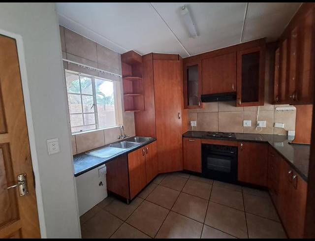 2 BEDROOM APARTMENT FOR SALE IN BENONI EXT